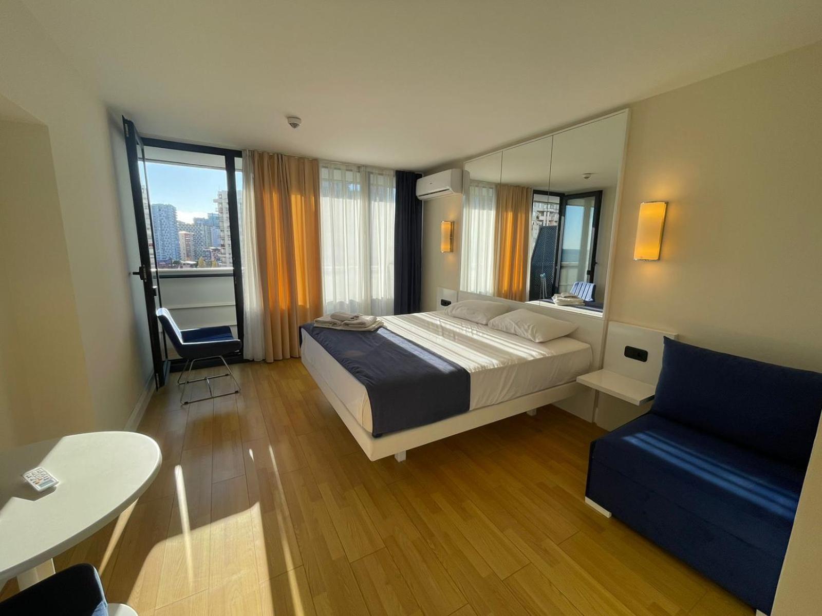 Suites Orbi City Aparthotel Батуми Экстерьер фото
